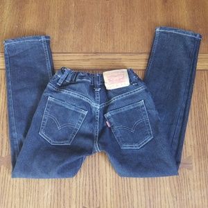 Boys size 8 black Levi's 511 slim nwot.
